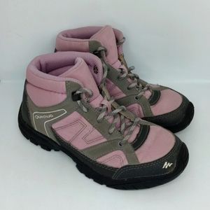 Quechua Arpenaz Mid 50 Girls Hiking Boots in Purple/Gray Size 1.5